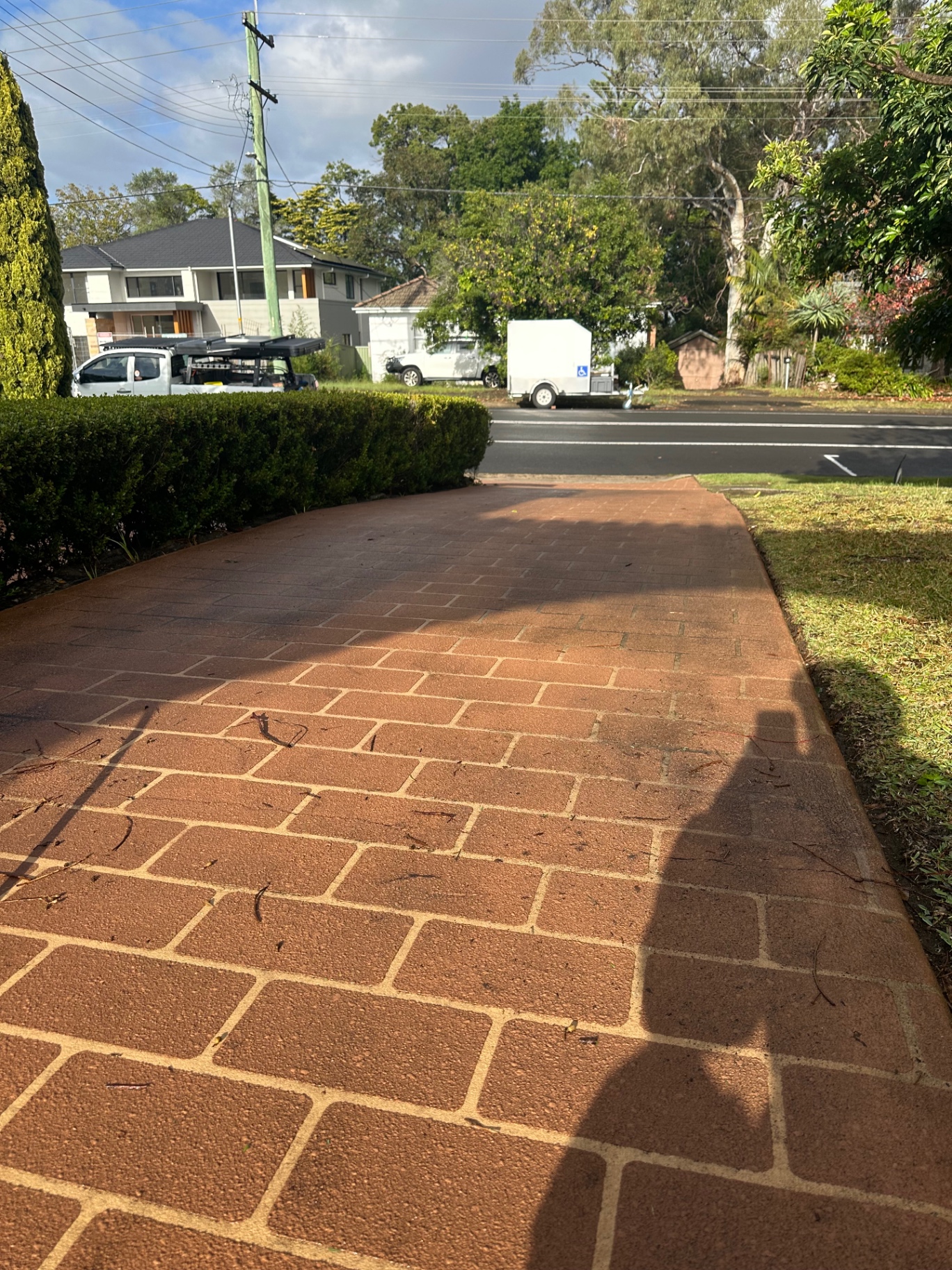 Brick driveway pressure wash, Hills District — before